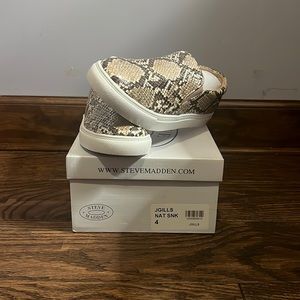 BRAND NEW WITH TAGS, NEVER WORN, STEVE MADDEN SLIP ONS